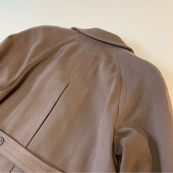Vintage London Fog ‘Tempo Europa’ camel colored 100% wool coat - Picture 7 of 16